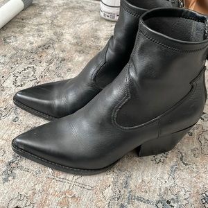 Dolce vita black western booties